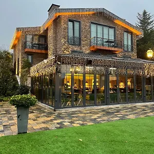 Otel Polonez, İstanbul