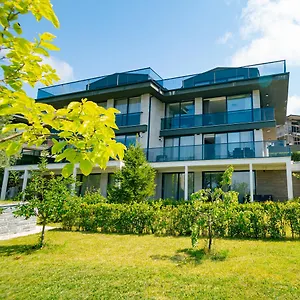Villa Royal Blue - Luxury